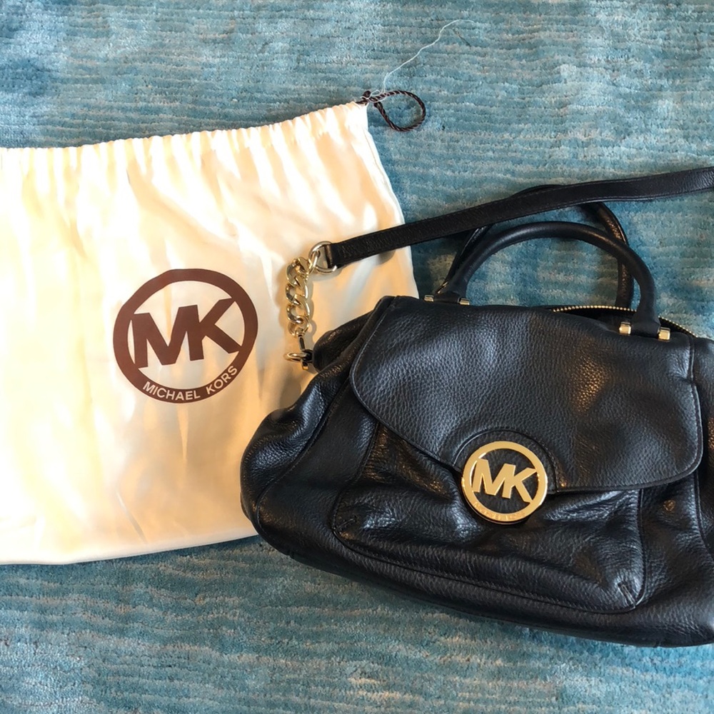 Black Michael Kors shoulder bag